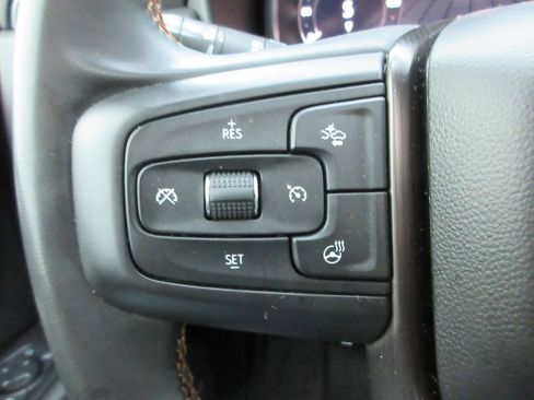 Certified 2023 GMC Yukon XL AT4 w/ AT4 Premium Plus Package image 30