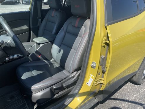 Used 2024 Chevrolet Trax RS w/ Driver Confidence Package FWD image 18