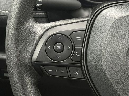 Used 2025 Toyota RAV4 XLE FWD image 14
