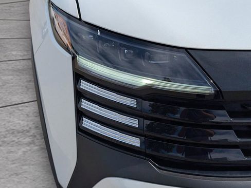 New 2026 Nissan Kicks SV image 9