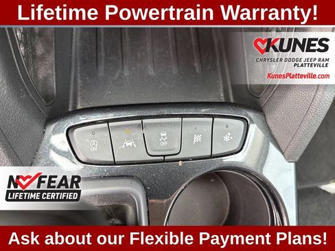 Used 2025 Chevrolet TrailBlazer LT FWD image 23
