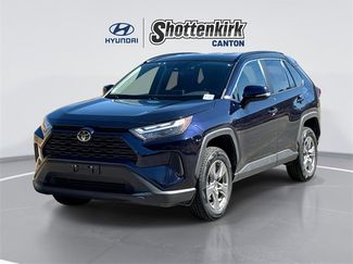 Used 2022 Toyota RAV4 XLE video 1