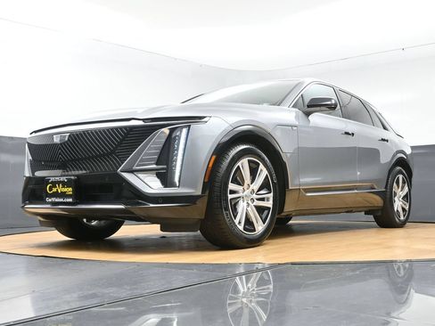 Used 2024 Cadillac Lyriq Tech RWD image 44