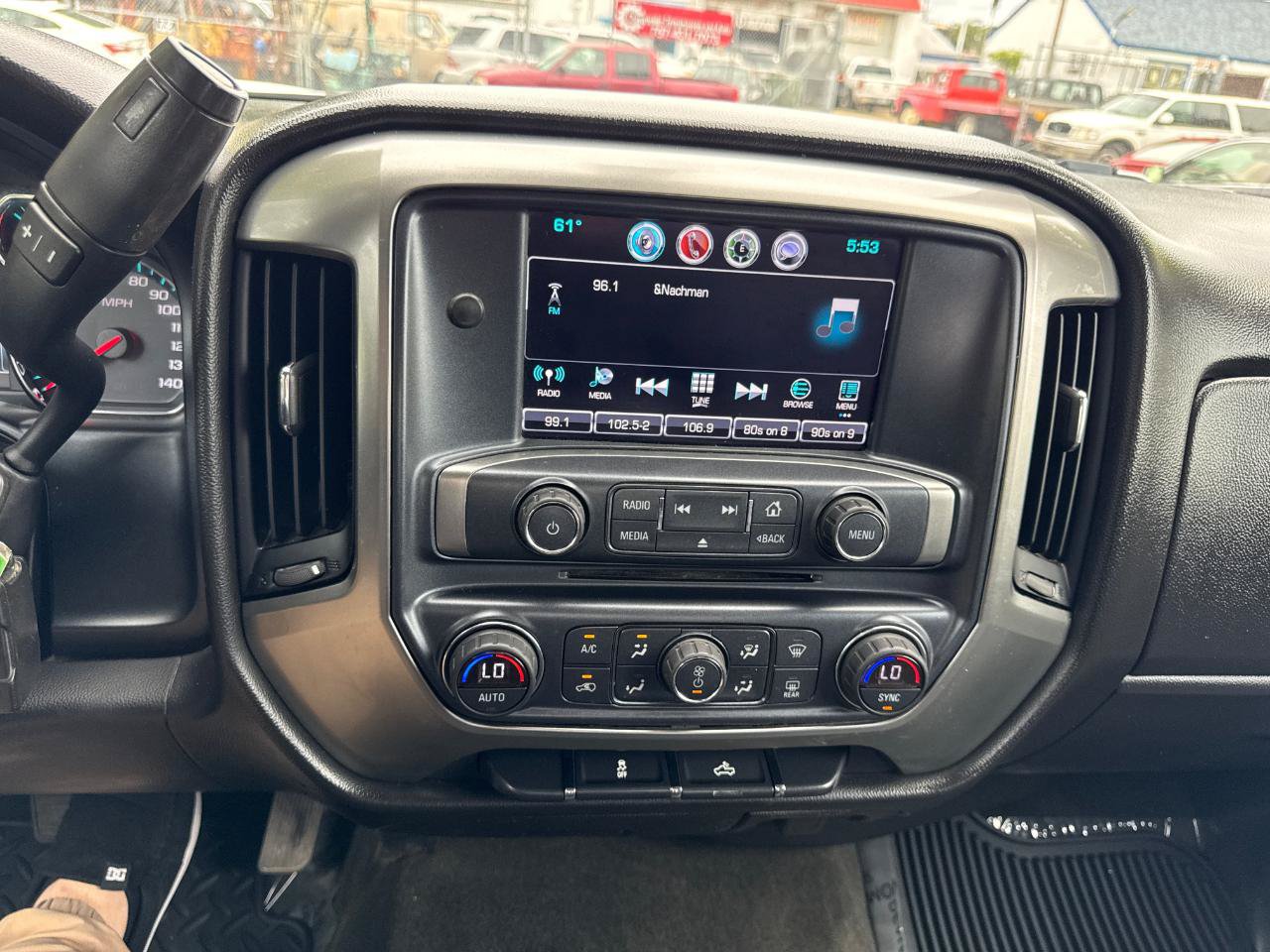 Used 2018 Chevrolet Silverado 1500 LT w/ All Star Edition AWD/4WD image 19