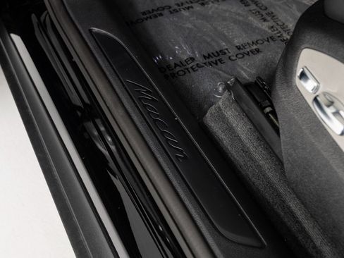 New 2026 Porsche Macan image 28