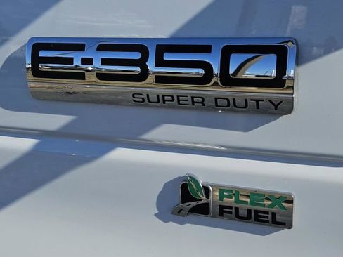 Used 2019 Ford E-350 and Econoline 350 Super Duty w/ Power Windows & Locks Group image 13