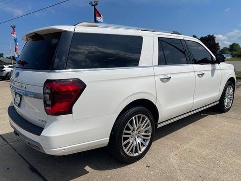 Used 2024 Ford Expedition Max Platinum AWD/4WD image 3