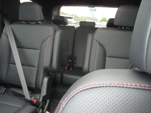 New 2026 Chevrolet Traverse Z71 w/ Driver Confidence Package image 17