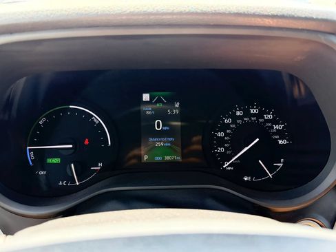 Used 2022 Toyota Sienna XLE w/ XLE Plus Package AWD/4WD image 15