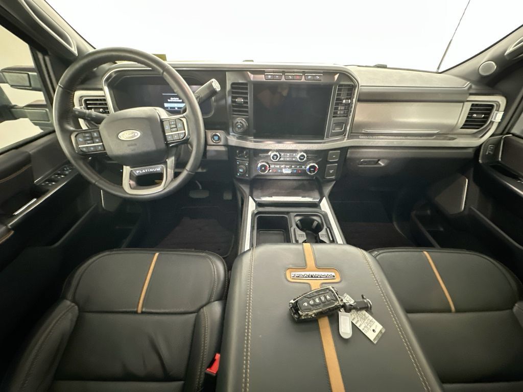 Used 2024 Ford F250 Platinum AWD/4WD image 10