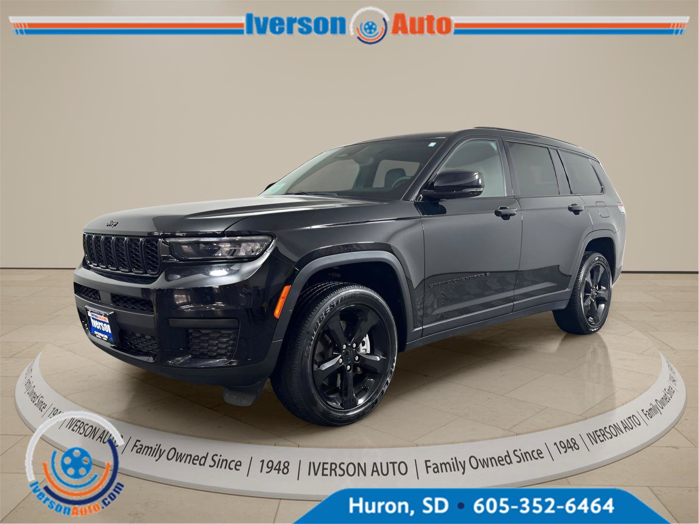 Used 2024 Jeep Grand Cherokee L Altitude AWD/4WD image 6