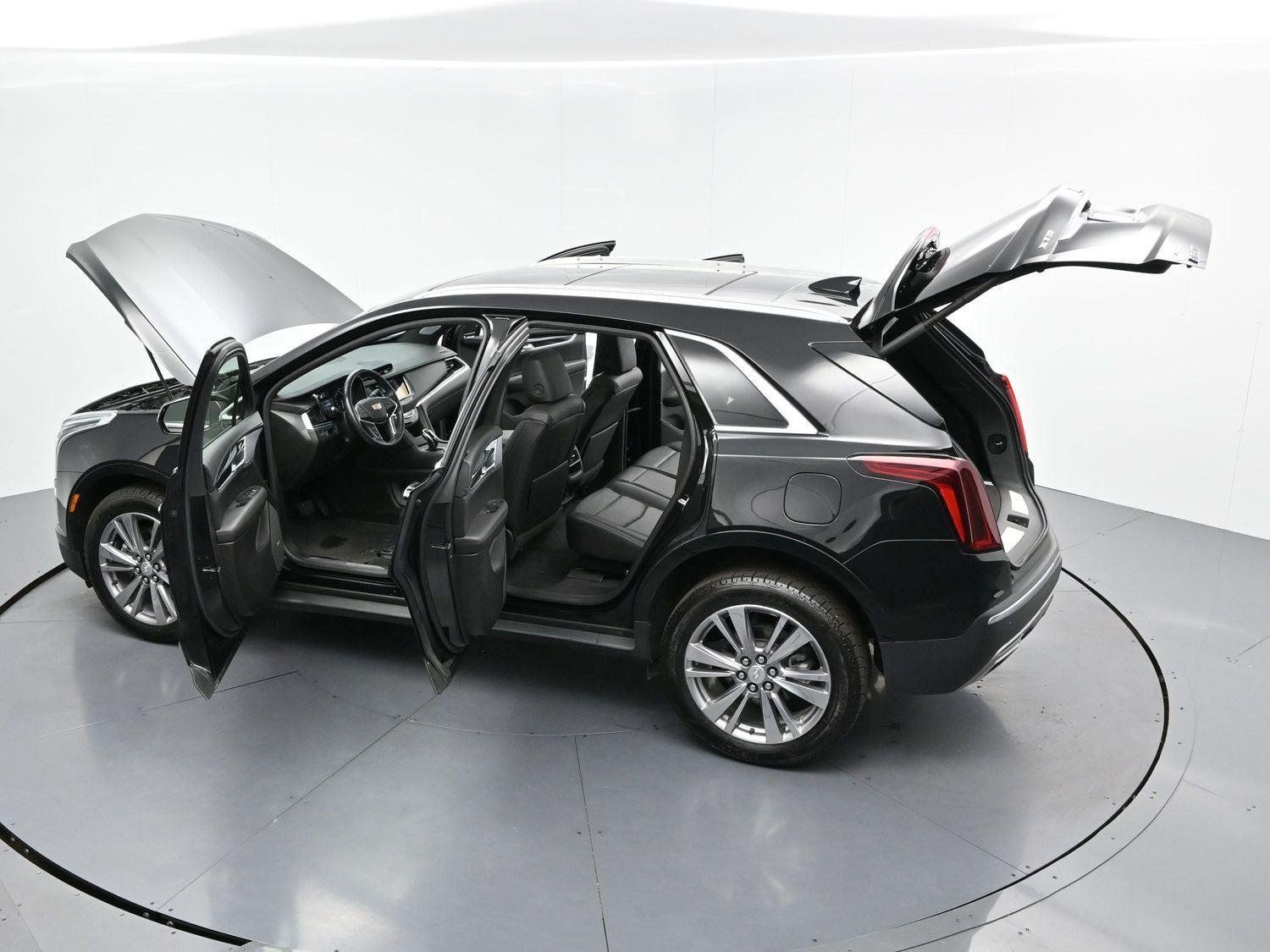 Certified 2025 Cadillac XT5 Premium Luxury AWD/4WD image 41