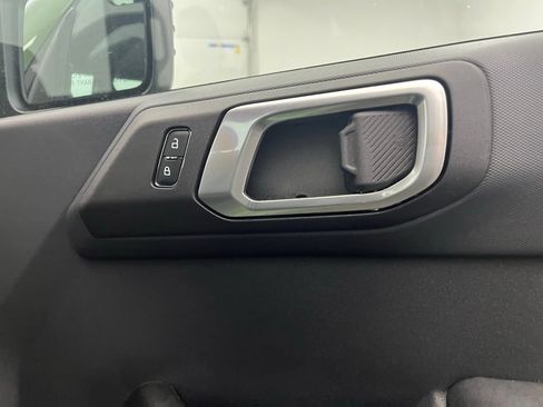 New 2025 Ford Bronco 4-Door AWD/4WD image 24