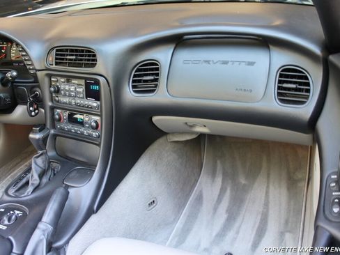 Used 2002 Chevrolet Corvette Convertible w/ Preferred Equipment Group2 image 36