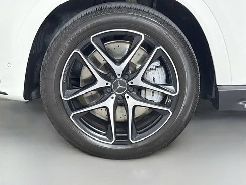 Used 2024 Mercedes-Benz GLE 53 AMG 4MATIC image 32