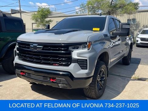 Used 2024 Chevrolet Silverado 1500 LT Trail Boss w/ Convenience Package II AWD/4WD image 1