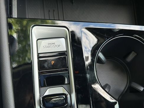 New 2026 Volkswagen Atlas SE image 16