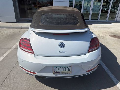 Used 2018 Volkswagen Beetle 2.0T SE FWD image 7