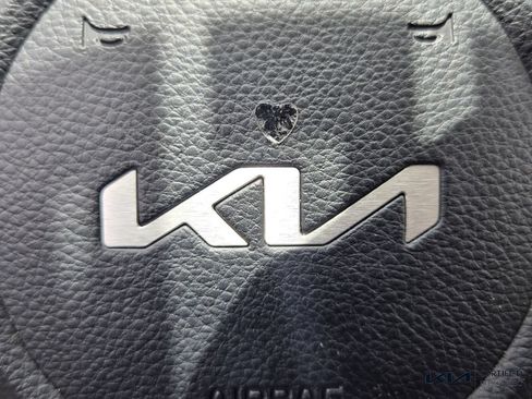 Certified 2023 Kia Seltos S w/ Navigation Package AWD/4WD image 27
