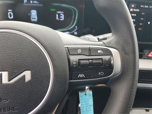 Used 2023 Kia Sportage LX image 23