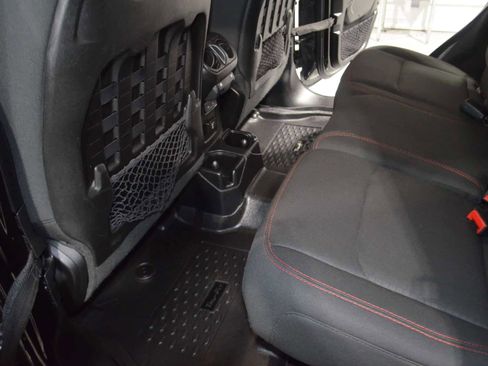 Used 2020 Jeep Wrangler Unlimited Rubicon image 16