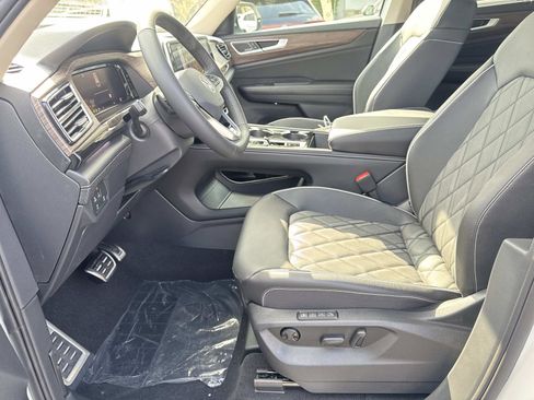 New 2026 Volkswagen Tiguan S image 46