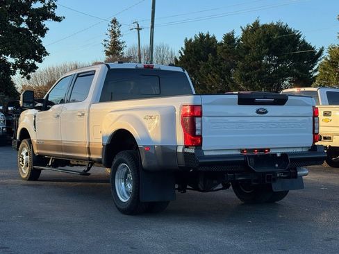 Used 2022 Ford F350 Lariat w/ Lariat Value Package image 3