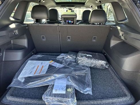 New 2026 Volkswagen Tiguan SE R-Line image 5