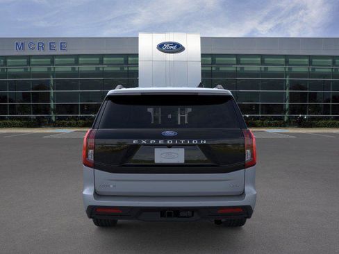 New 2026 Ford Expedition Max Active RWD image 5