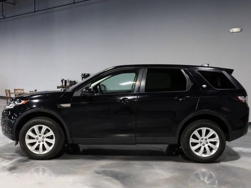 Used 2017 Land Rover Discovery Sport SE AWD/4WD image 4