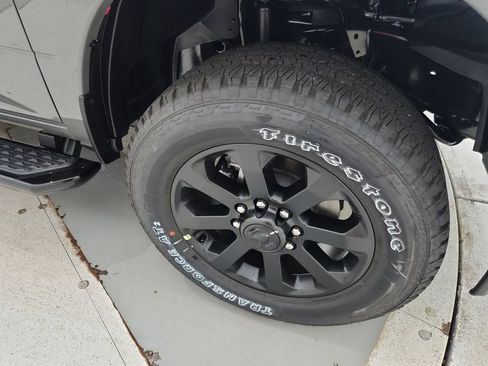New 2026 RAM 2500 Laramie w/ Night Edition AWD/4WD image 32
