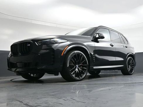 Used 2024 BMW X5 M60i w/ Climate Comfort Package image 35