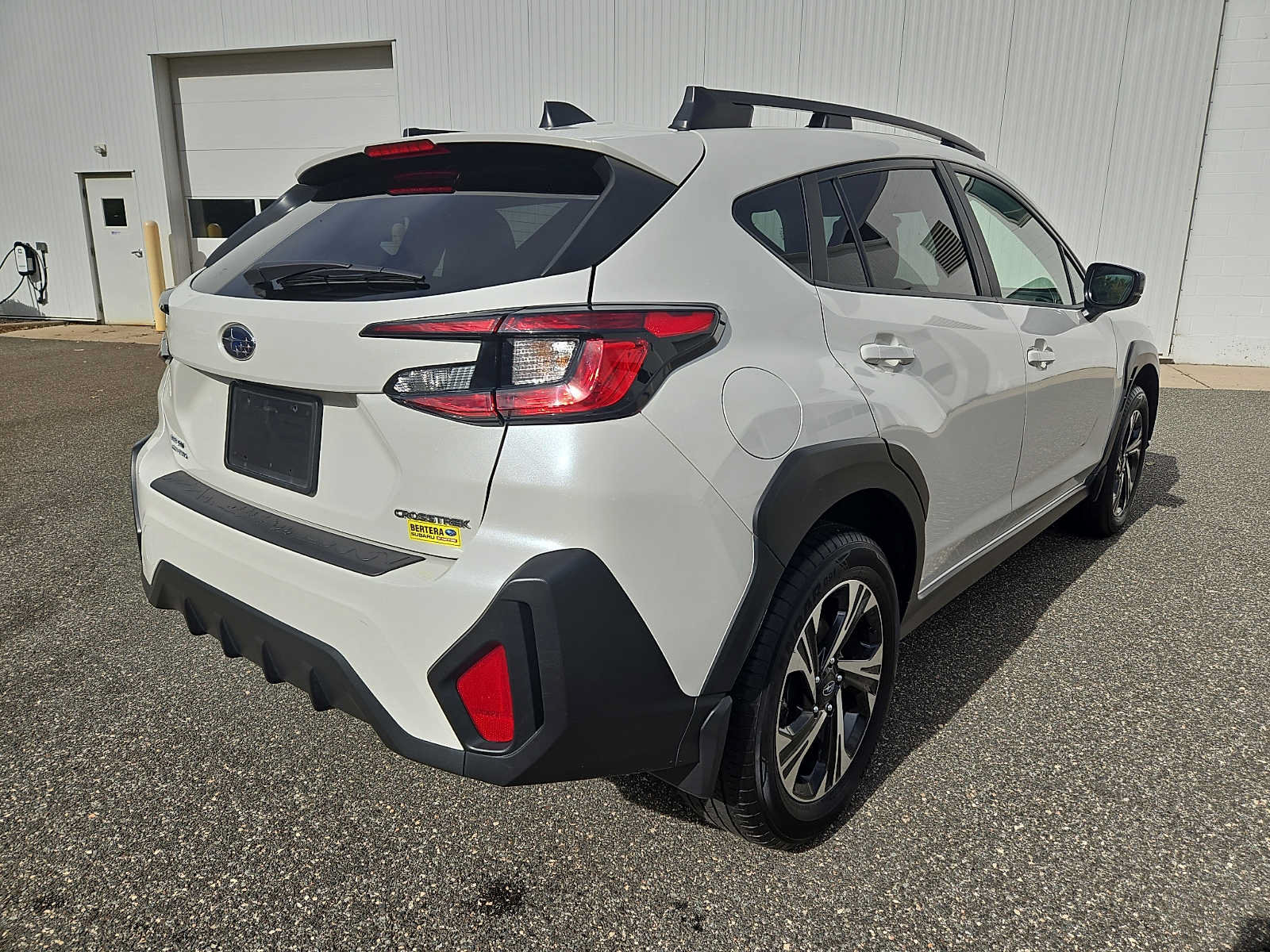 Used 2024 Subaru Crosstrek 2.0i Premium AWD/4WD image 6