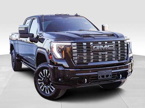 Used 2025 GMC Sierra 2500 Denali Ultimate AWD/4WD image 2