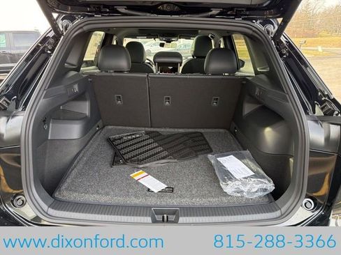 New 2026 Volkswagen Tiguan SE R-Line image 25