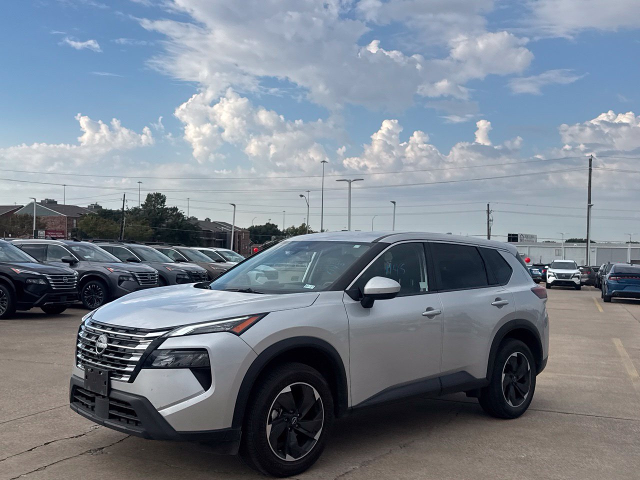 Certified 2025 Nissan Rogue SV FWD image 11