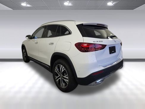 Certified 2025 Mercedes-Benz GLA 250 GLA 250 image 2
