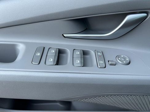 New 2025 Hyundai Elantra Sport image 34