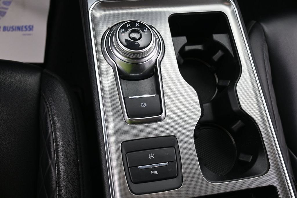 Used 2024 Ford Edge Titanium AWD/4WD image 12