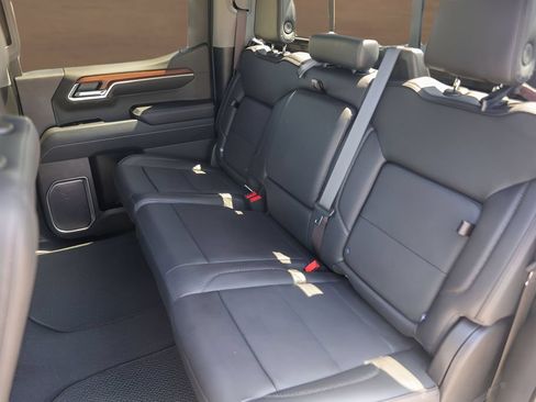 Used 2023 GMC Sierra 1500 Denali w/ Denali Reserve Package AWD/4WD image 24