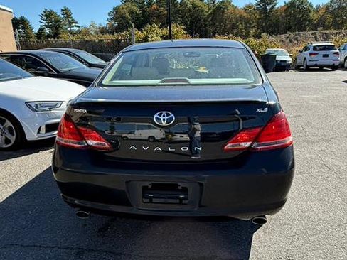 Used 2007 Toyota Avalon XLS image 6