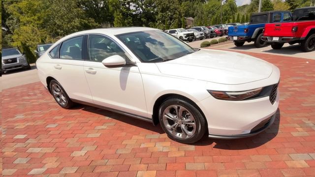 Certified 2024 Honda Accord EX image 3