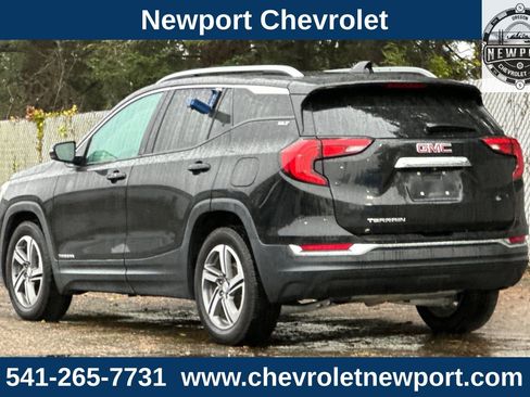 Used 2020 GMC Terrain SLT image 7