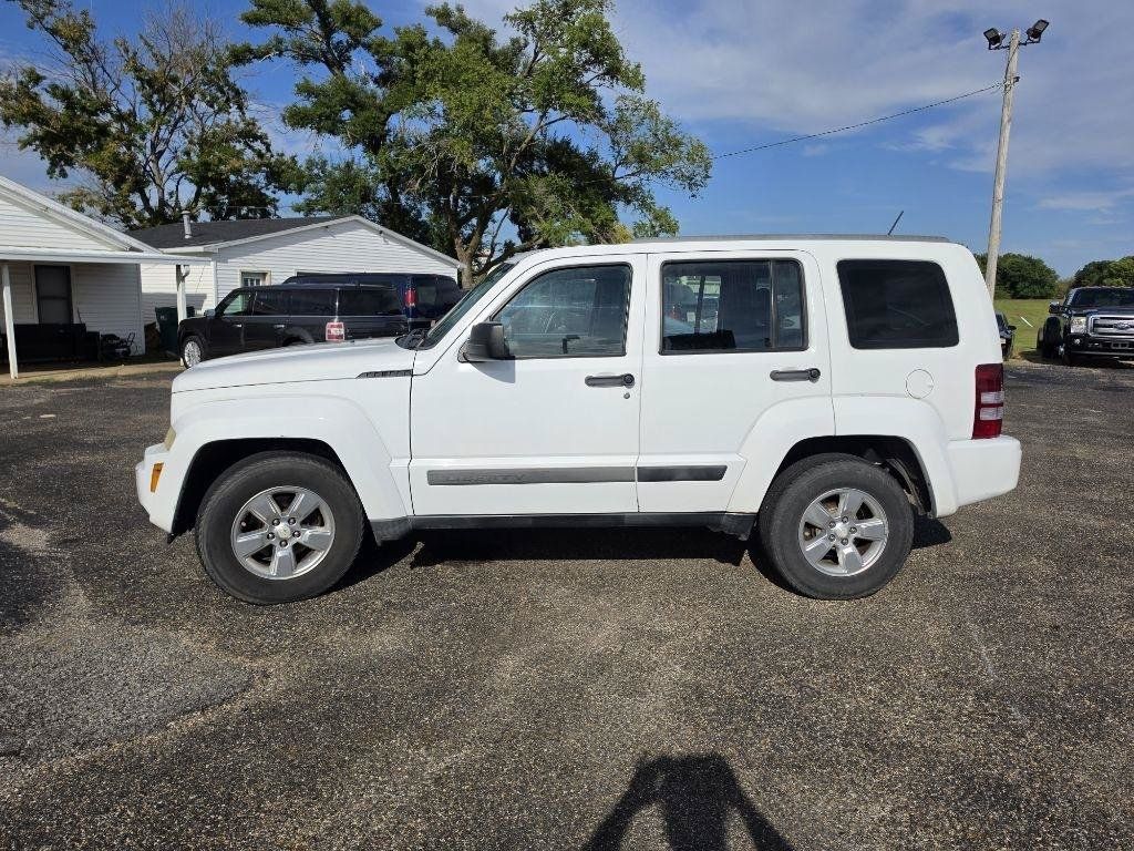 Used 2012 Jeep Liberty Sport RWD image 8