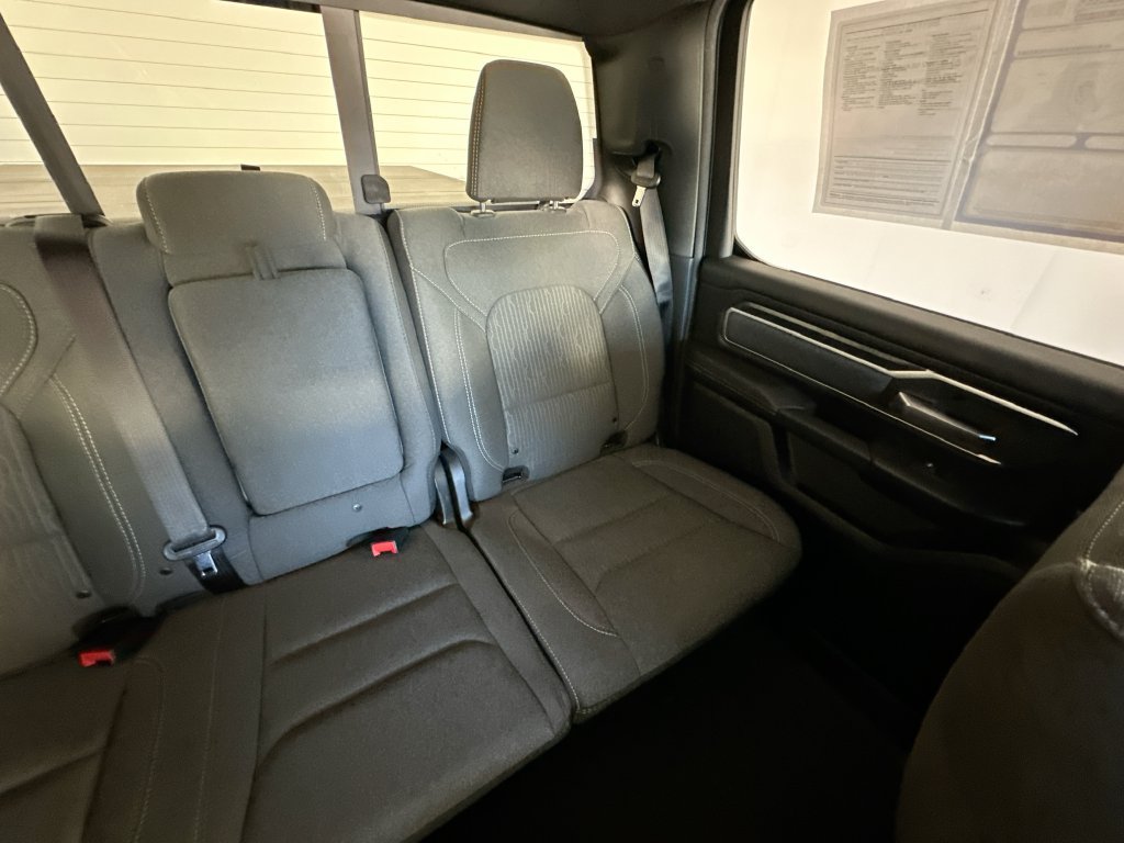Used 2020 RAM 1500 Big Horn AWD/4WD image 14
