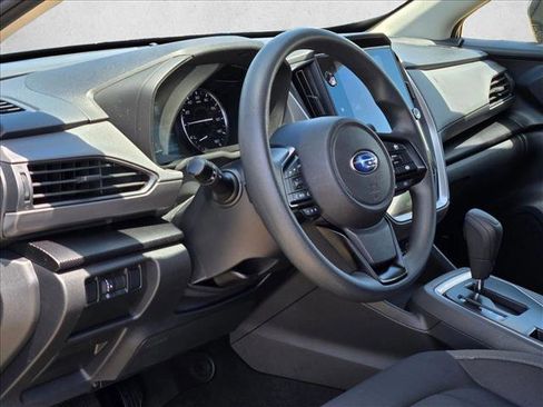 Used 2025 Subaru Crosstrek 2.0i Premium image 9