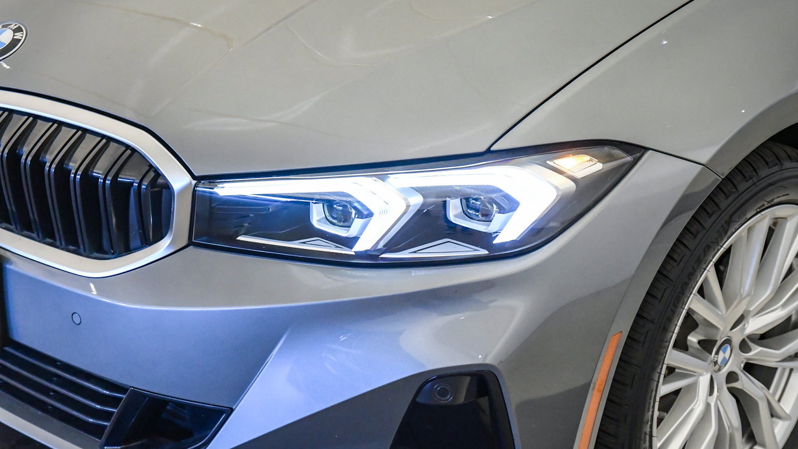 Certified 2023 BMW 330i Sedan w/ Premium Package RWD image 9