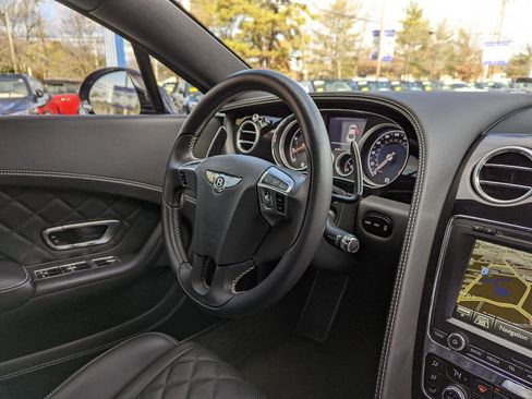 Used 2016 Bentley Continental GT image 35