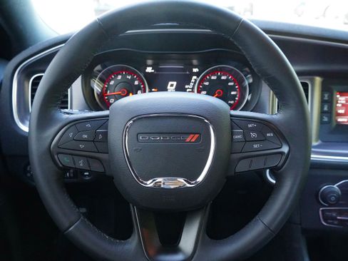 Used 2017 Dodge Charger SE AWD/4WD image 17