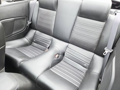 Used 2006 Ford Mustang GT image 20